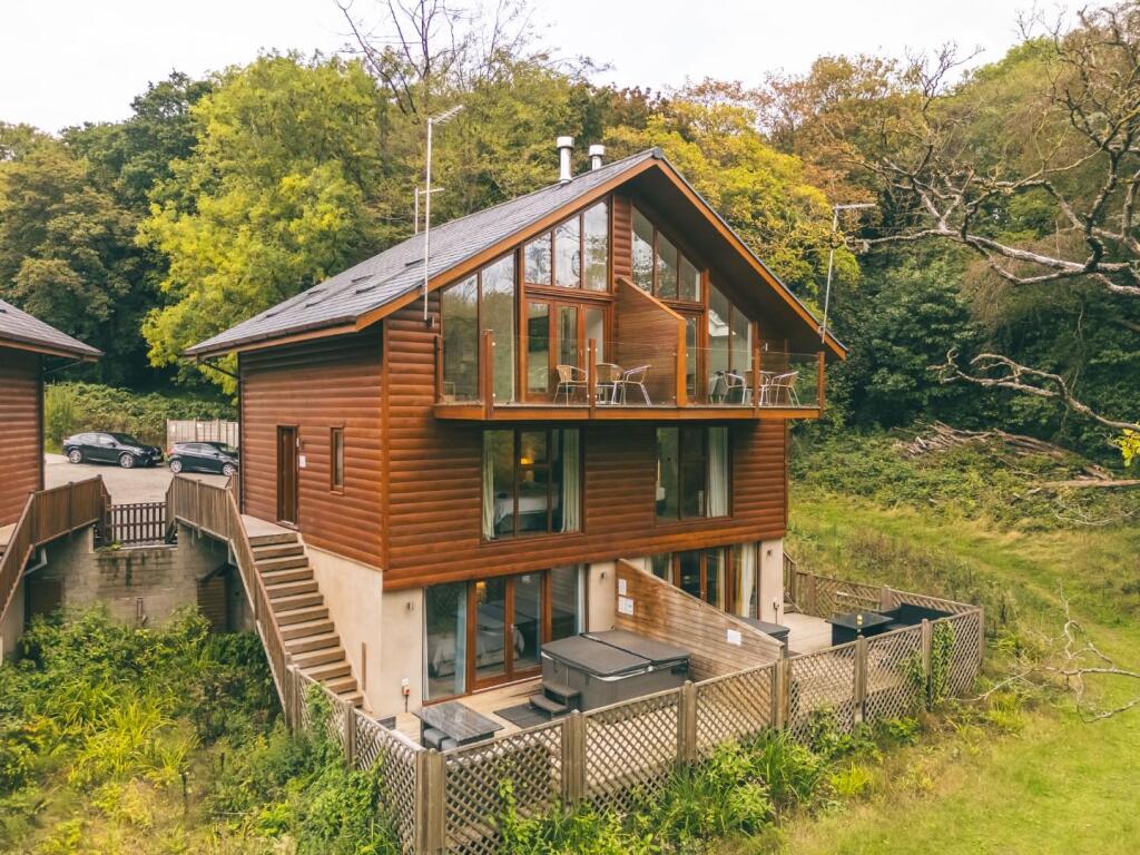 Main image of property: 1, Waterside Lodge, Elland