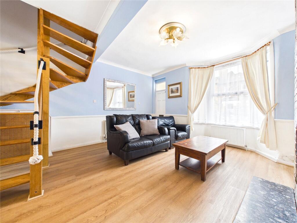 House in London - View 5