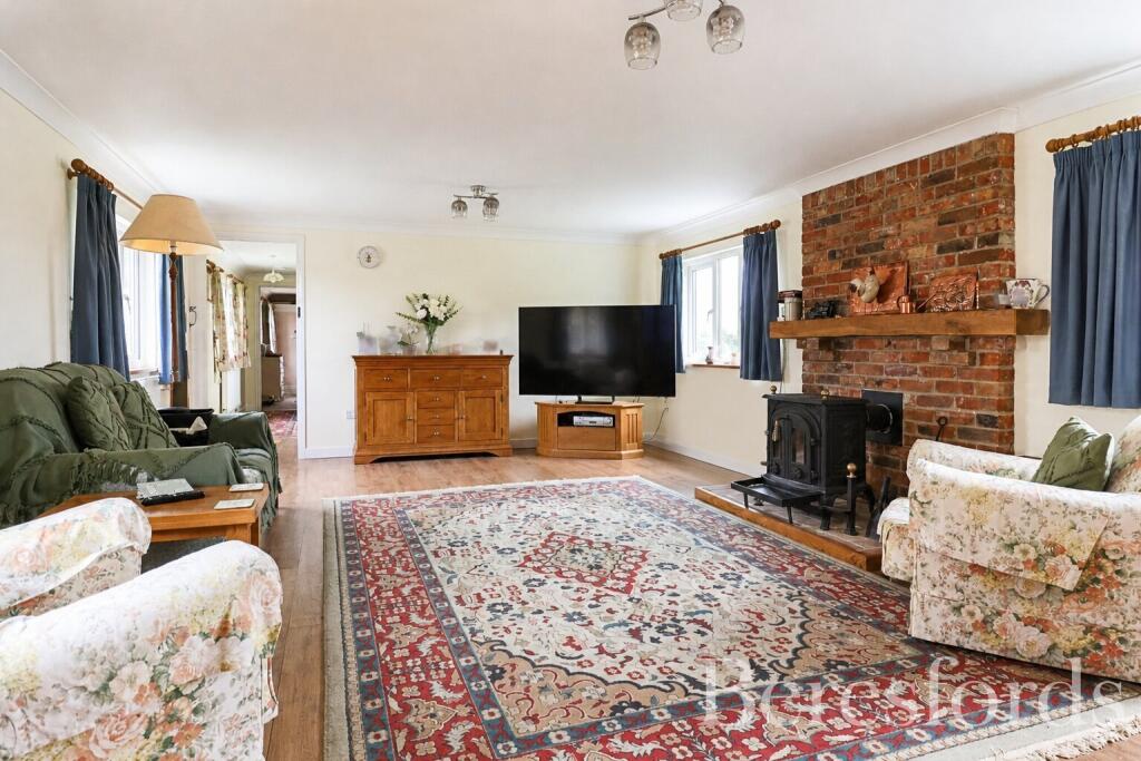 House in Chelmsford - View 2