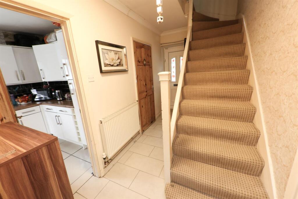 House in Doncaster, City Centre, Hyde Park - View 4
