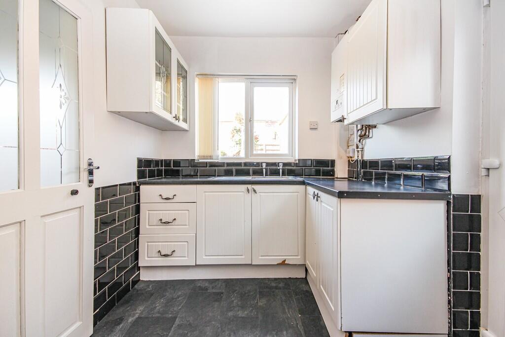House in Ashfield, Hucknall - More