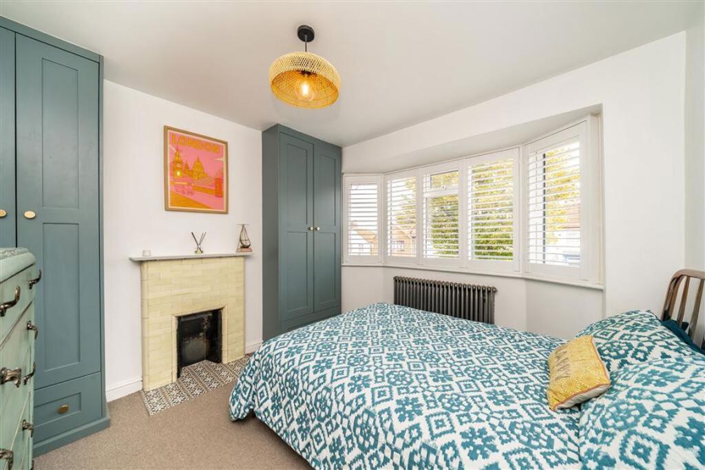 House in London - View 5