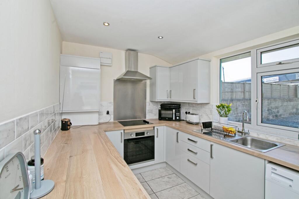 Weeth Road, Camborne, Cornwall, TR14 photo 4