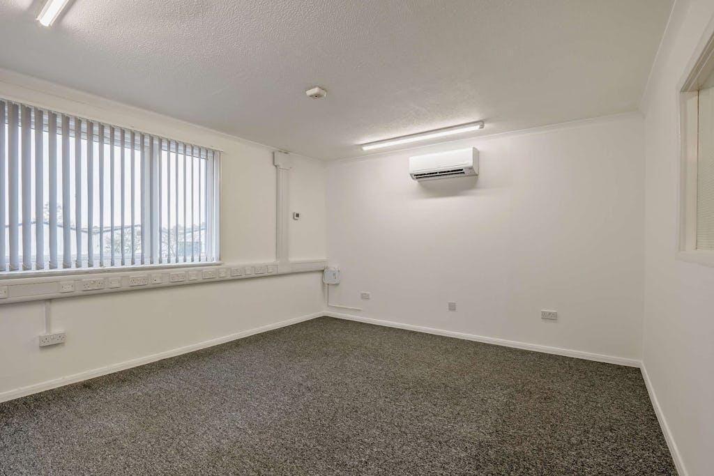 bowthorpe-park-industrial-estate_unit-unit-11-franci (9).jpg