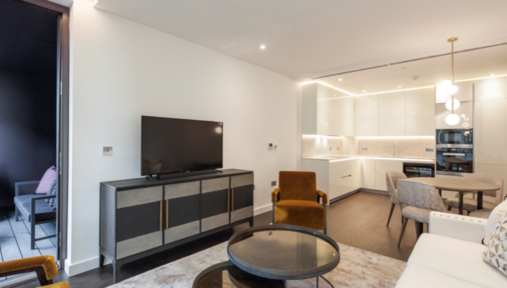 Main image of property: Charles Clowes Walk, London, SW11