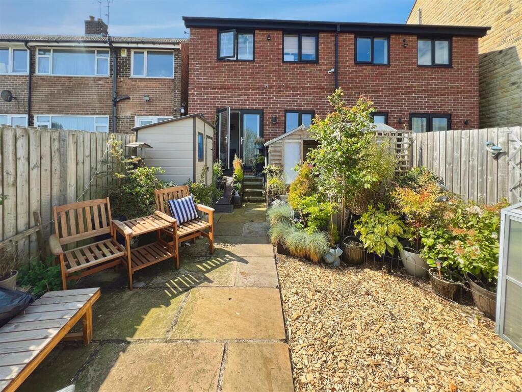 Main image of property: Hutton Terrace, Bradford, BD2 2DY