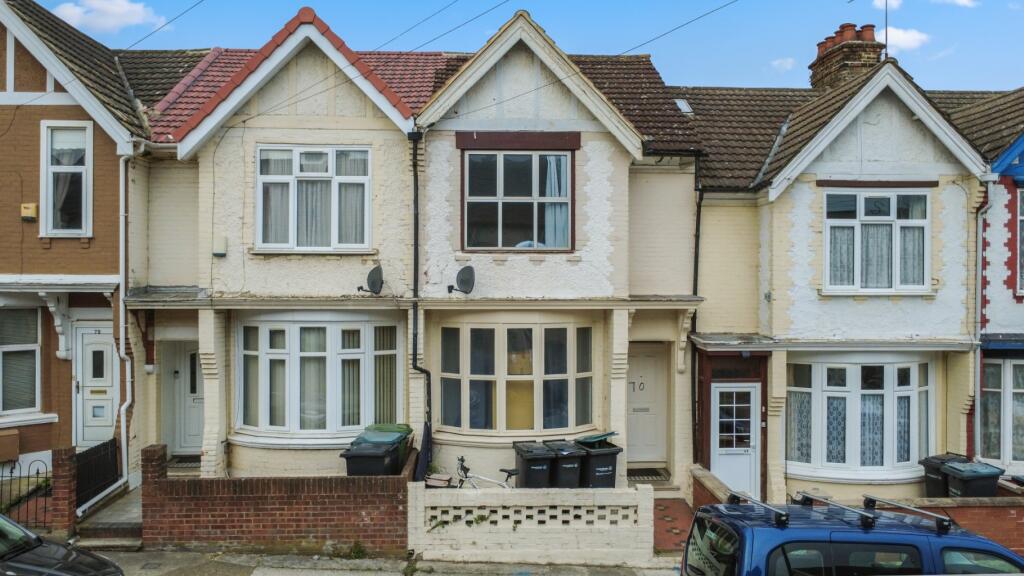Main image of property: Pier Rd, Northfleet, Gravesend, DA11
