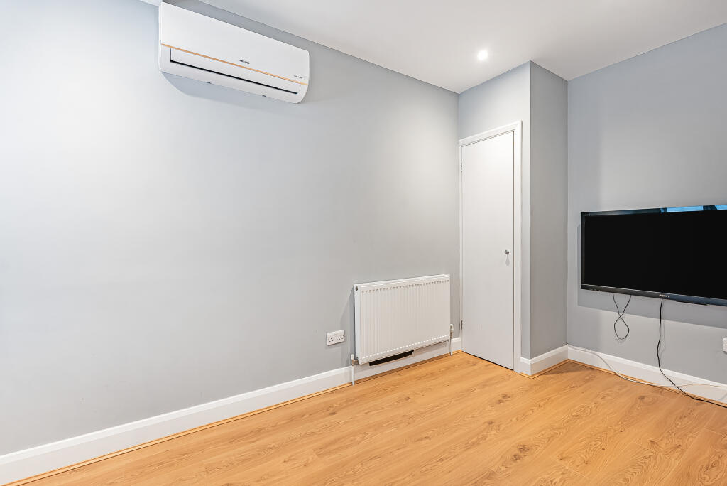 Additional image 9 of Endymion Road, Hatfield, AL10