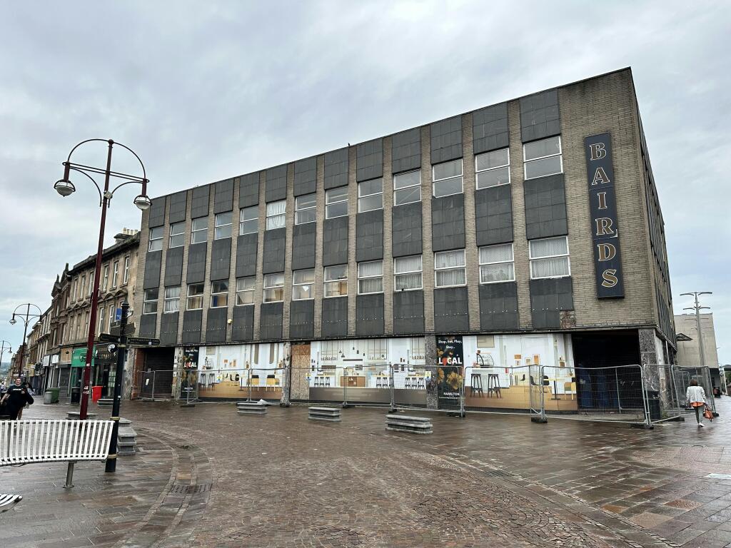 Main image of property: Former Bairds Department Store, 1-5 Duke Street, Hamilton, ML3 7DT