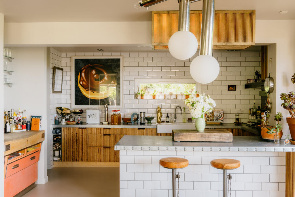 Main image of property: Tilekiln Lane, Hastings