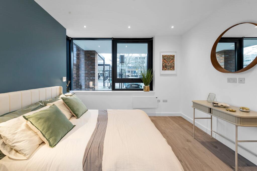 Silbury Boulevard, Technology House, MK9 photo 4