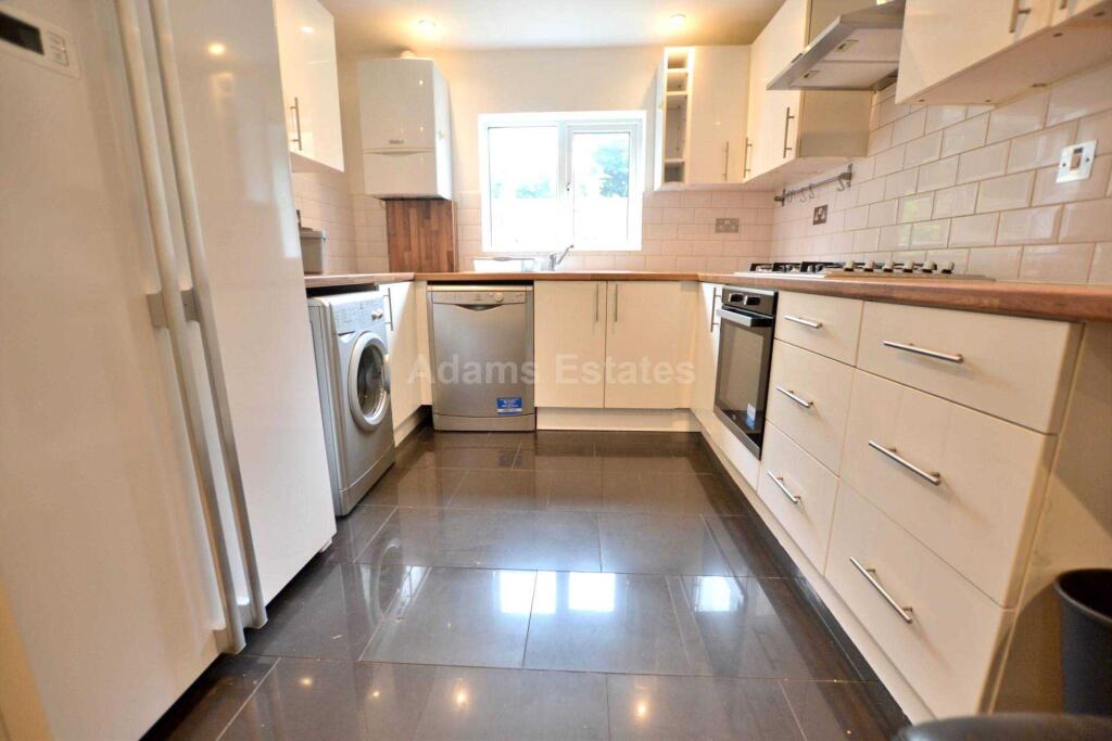 House in Reading - View 3
