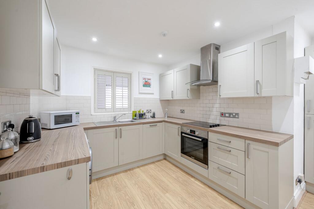 Apartment in Harrogate - View 3