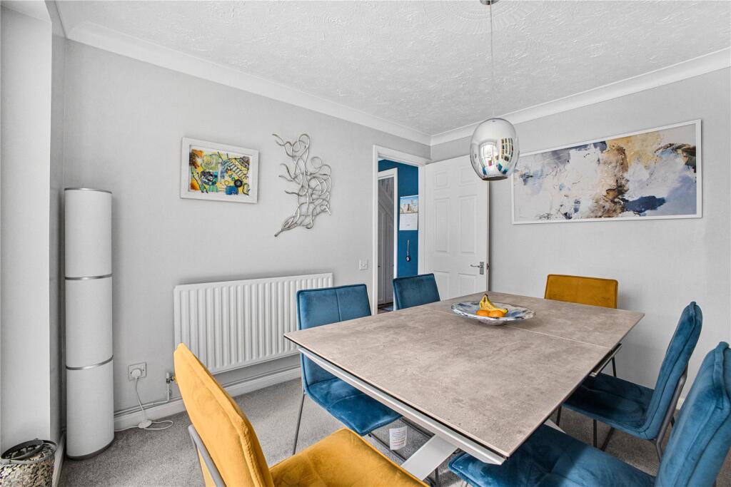 House in Surrey Heath, West End - View 5