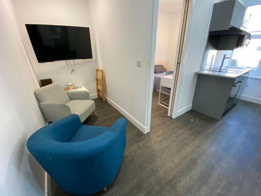 Apartment in Sheffield, Broomfield, Broomhall - View 2