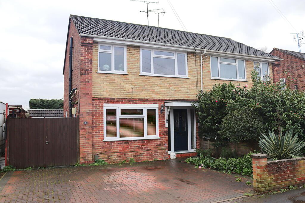 Main image of property: Coleville Road, FARNBOROUGH, GU14