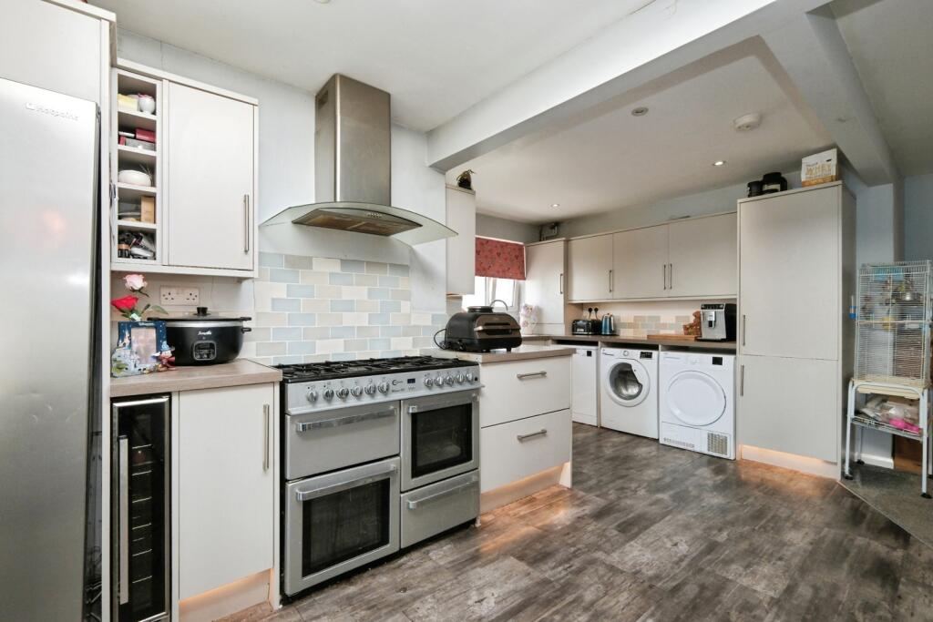 House in Brighton - View 5