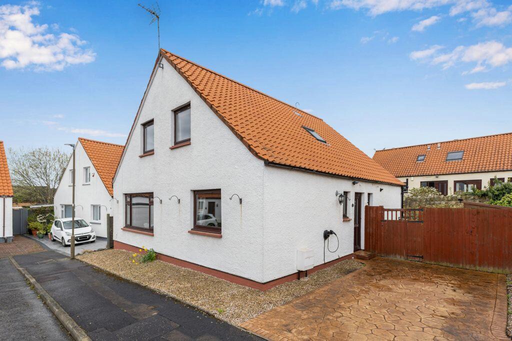 Main image of property: 5 Duncan Gardens, Tranent, EH33 1DD