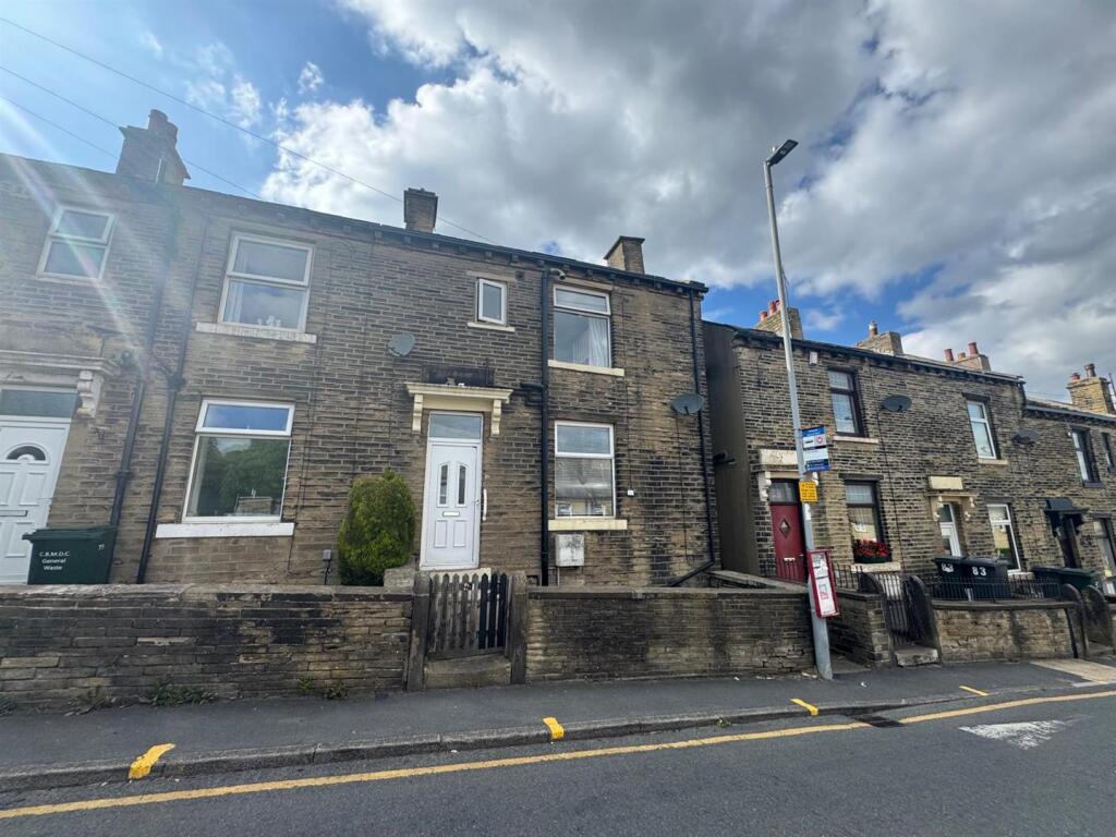 House in Bradford - View 3