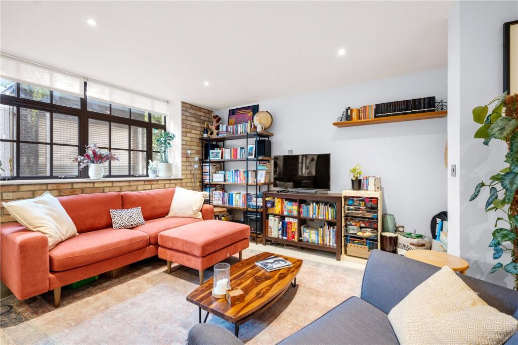 Apartment in London - View 5
