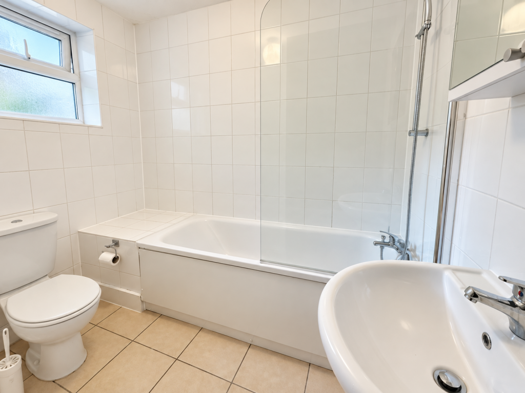 House in London - View 3