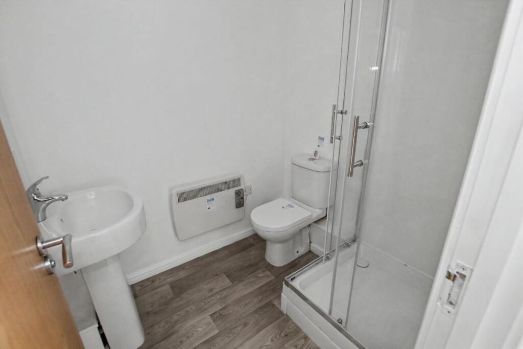 Apartment in Stoke-on-Trent - More