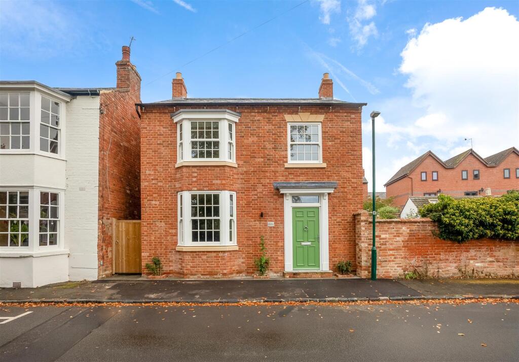 Main image of property: Church Street, Wellesbourne, Warwick