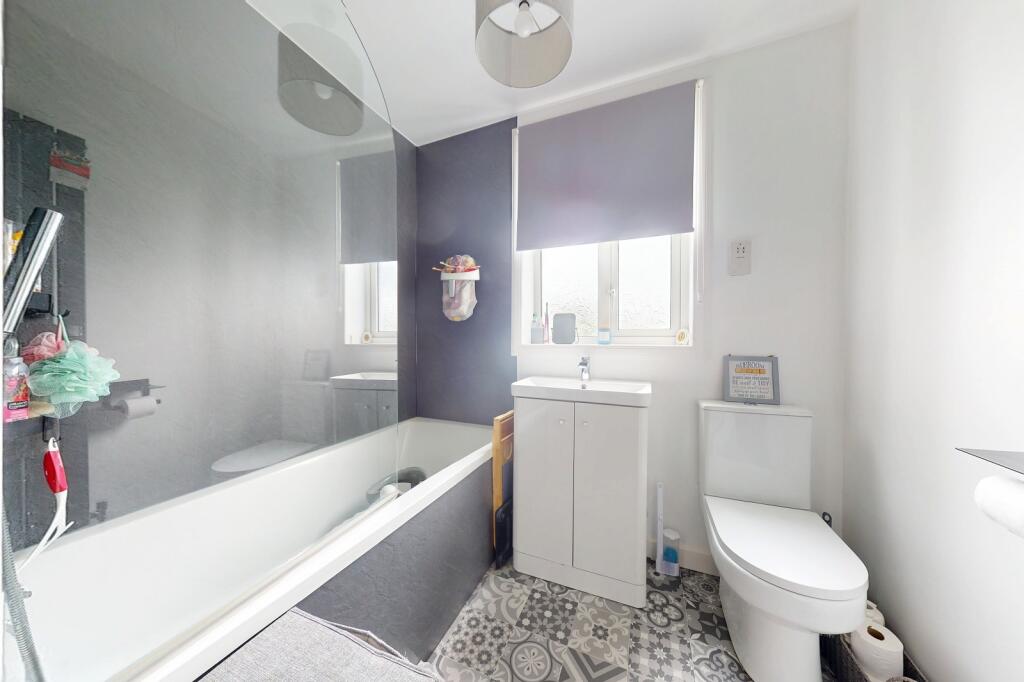 House in Highland. KW3 6AJ, Caithness - View 5