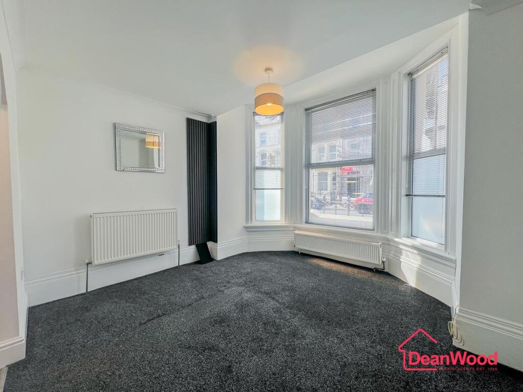 Apartment in Douglas, Willaston - View 5