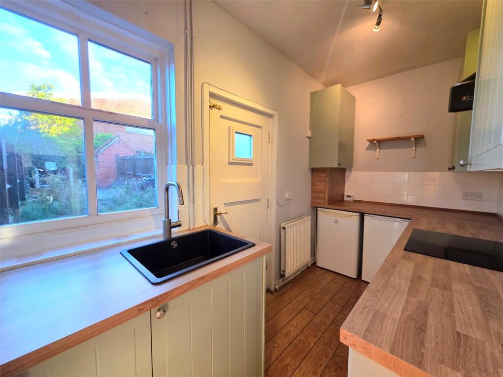 2 bedroom terraced house for rent