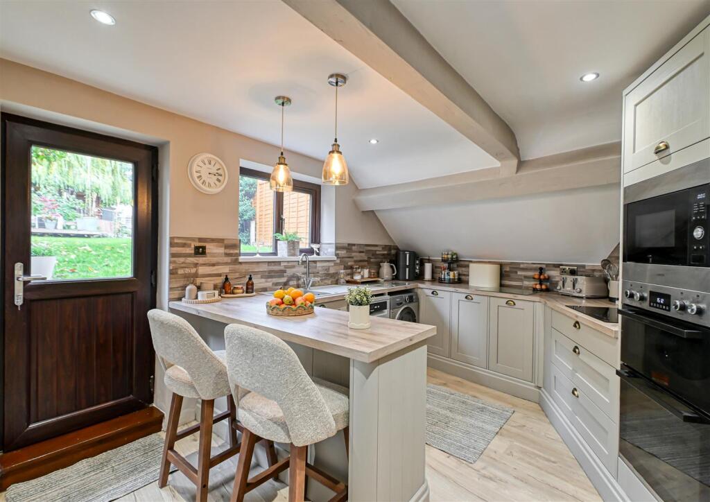 House in Wolverhampton - View 3