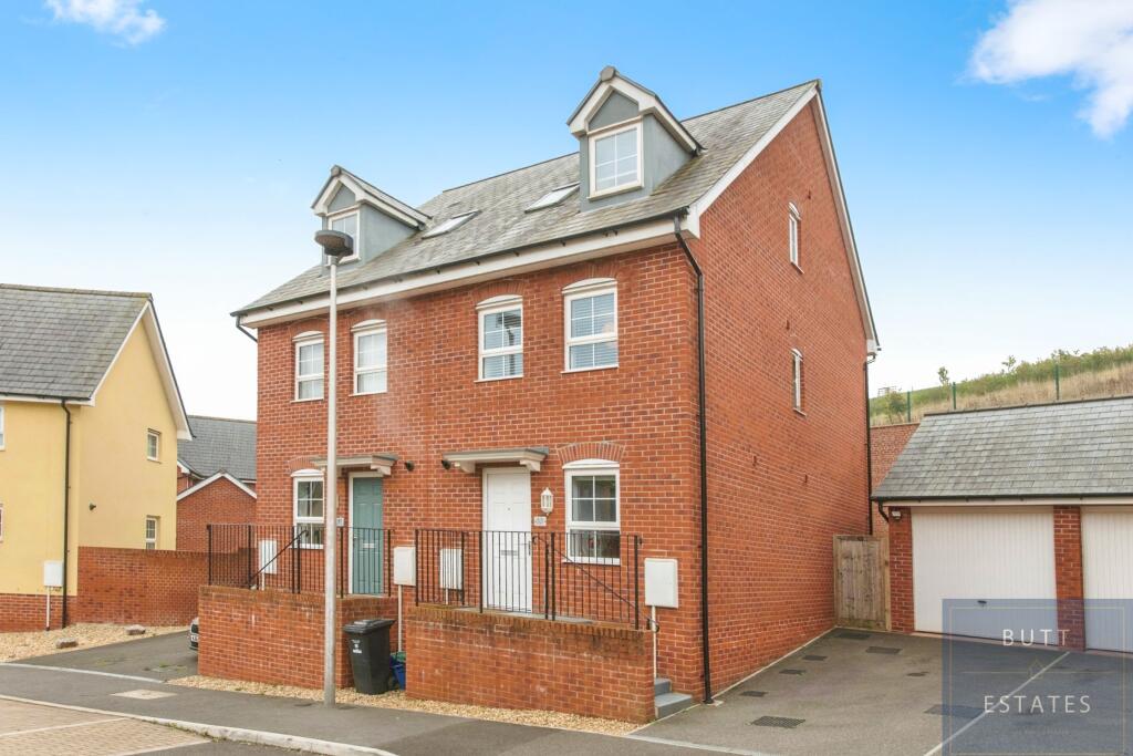 4-bed semi-detached on Old Park Avenue, Exeter, £325,000