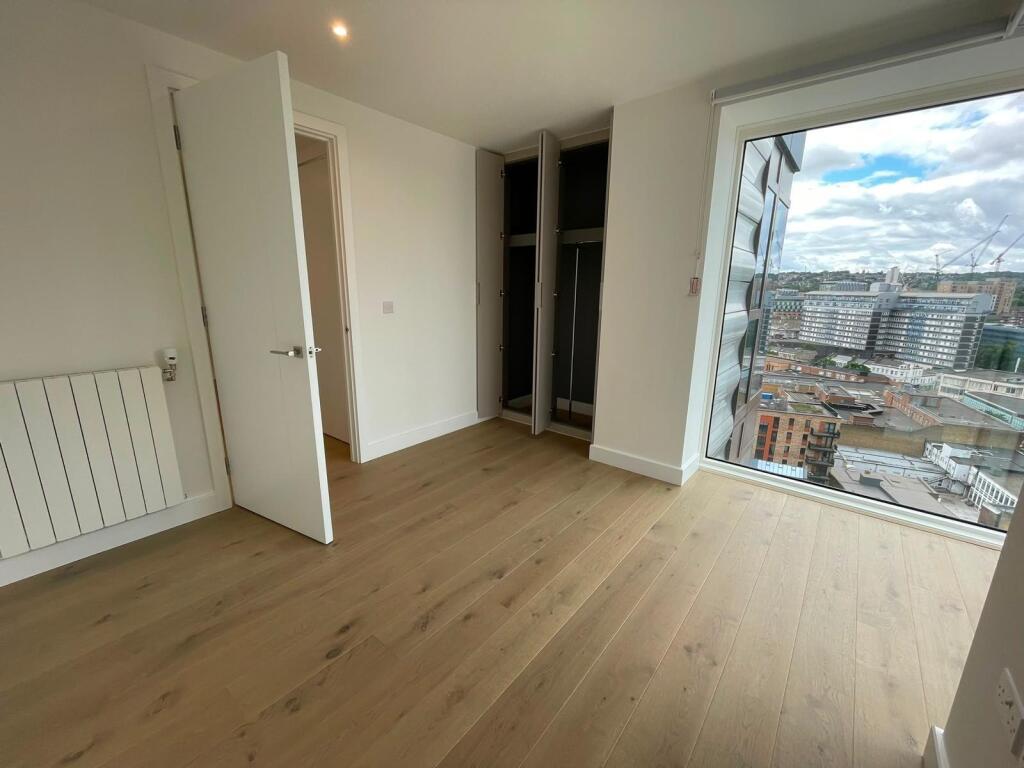 Apartment in London - More