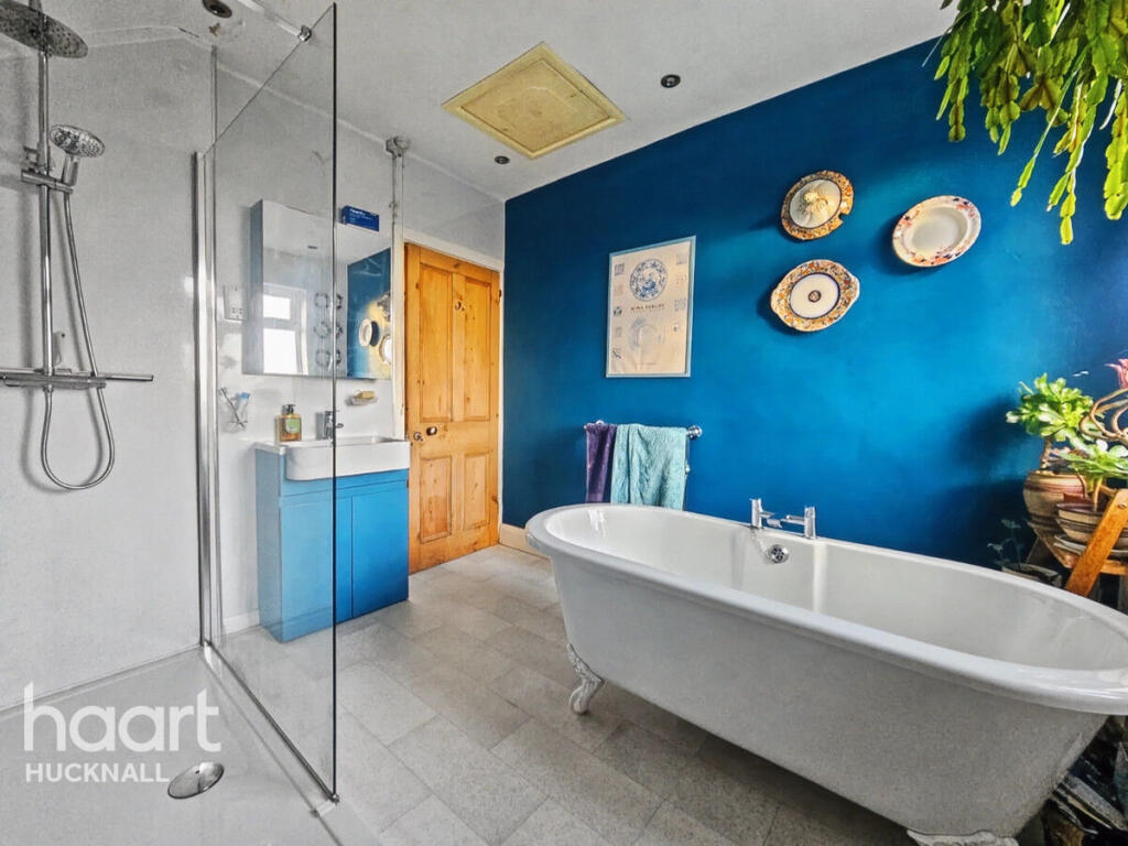 House in Nottingham, Daybrook - View 6