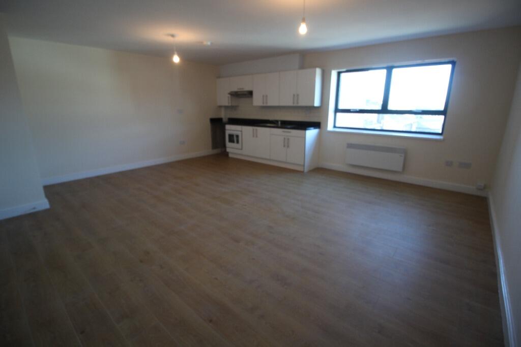 Apartment in Bury, Greater Manchester - View 3