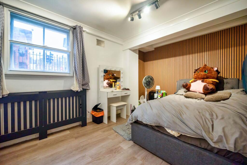 Apartment in Reading - More