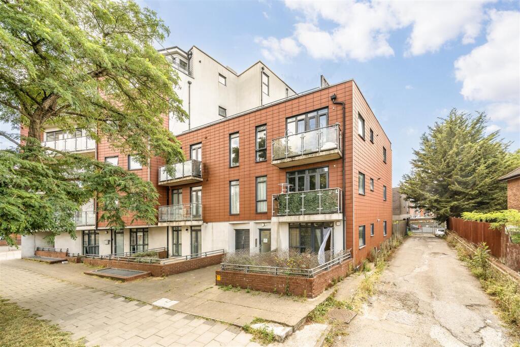 Main image of property: Shaftesbury Avenue, South Harrow