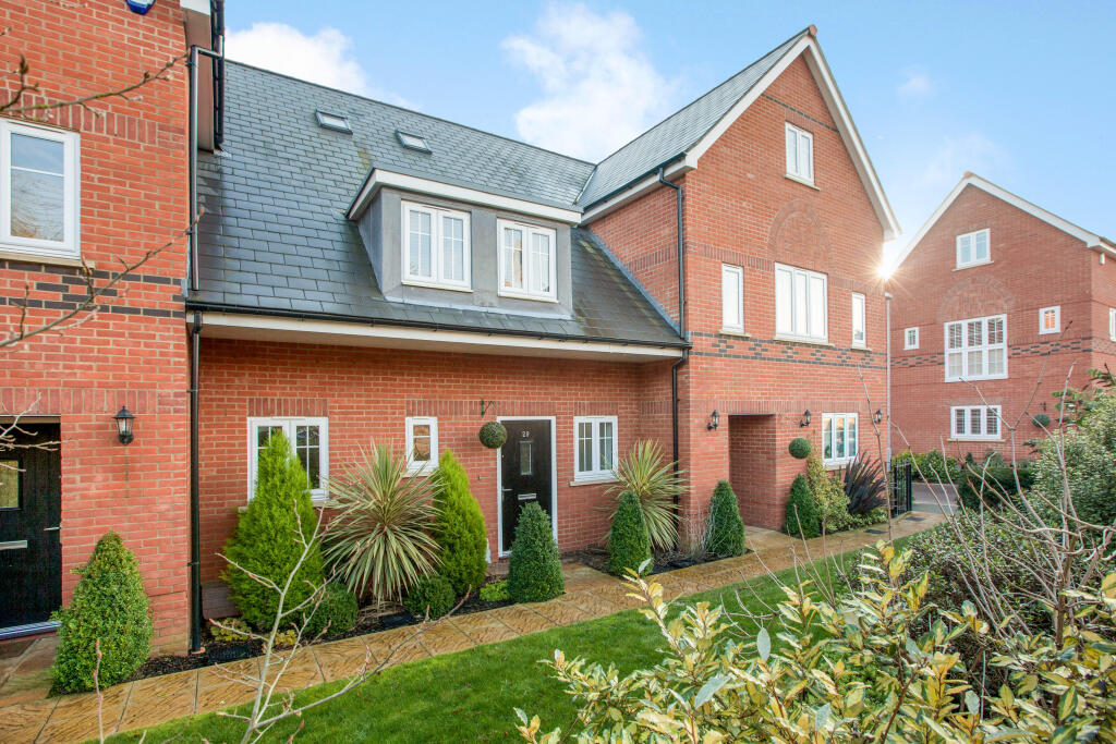 Main image of property: Boyn Hill Avenue, Maidenhead, SL6