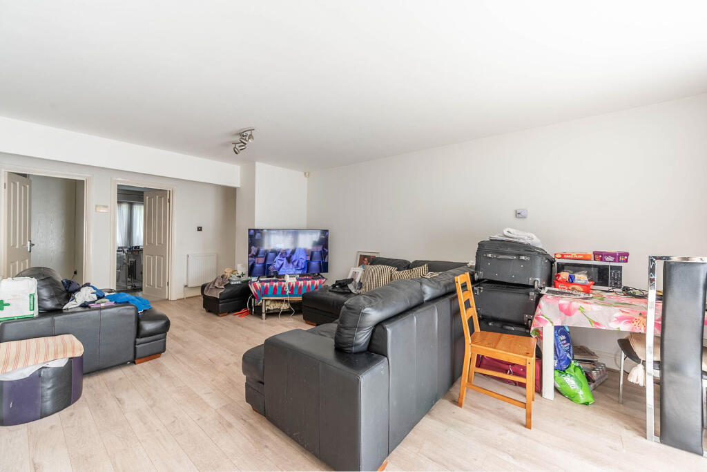 Apartment in London - View 3