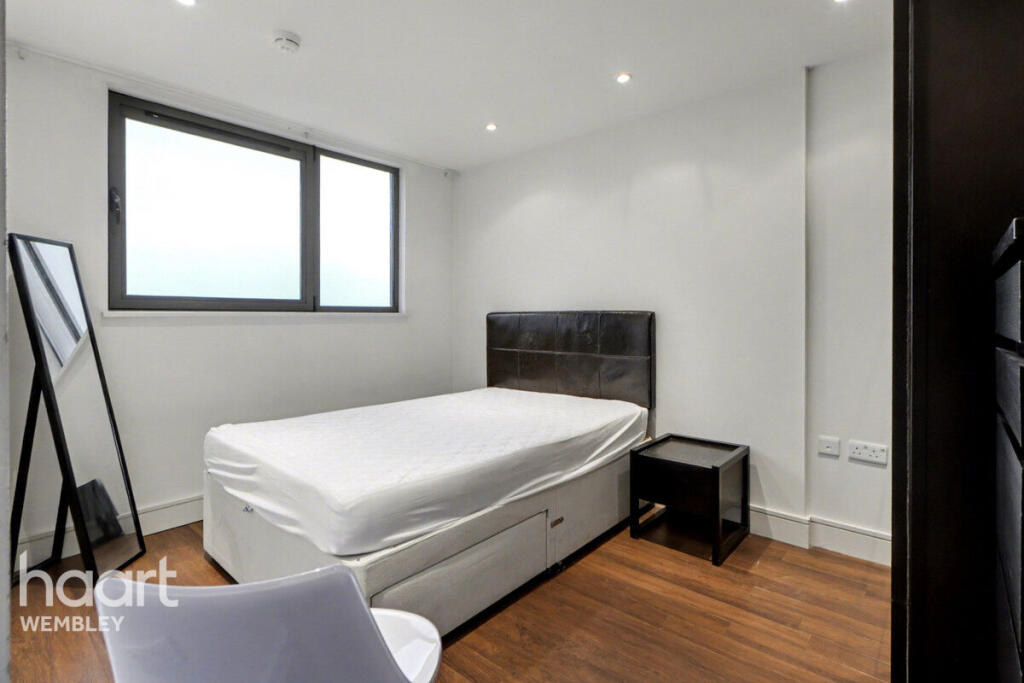 Main image of property: Wembley High Road