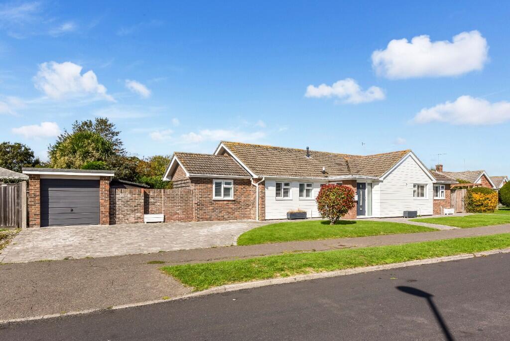 Main image of property: Shrubbs Drive, Middleton-on-Sea, Bognor Regis, West Sussex, PO22