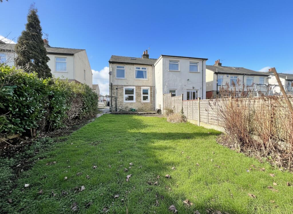 Rowlands Avenue, Huddersfield, HD5 photo 3