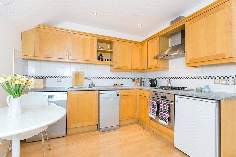 Apartment in London - View 5