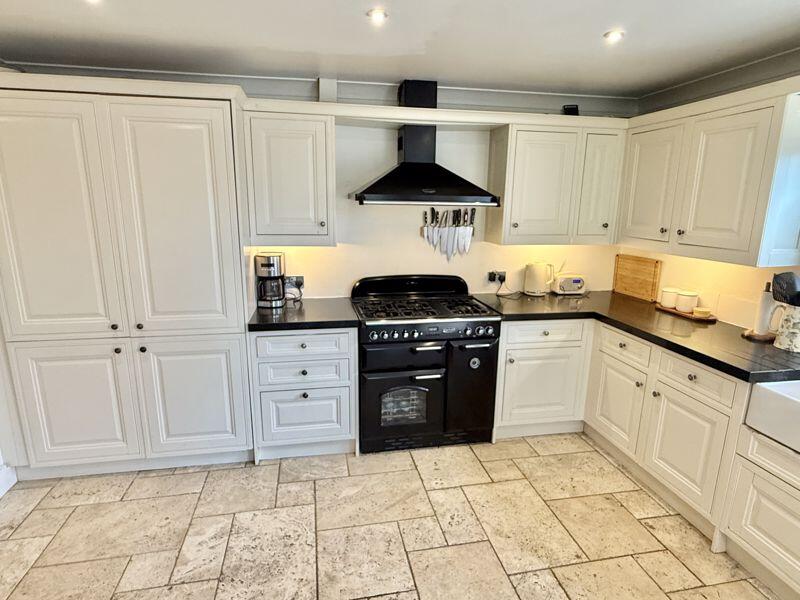 House in Redhill - View 4