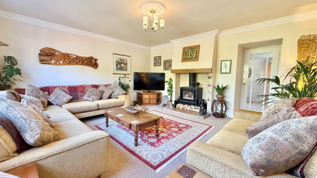 House in Inverness, Crown, Crown and City Centre - More