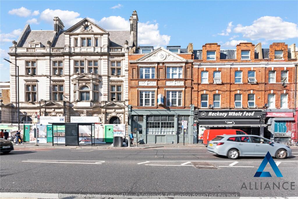 Apartment in London - More