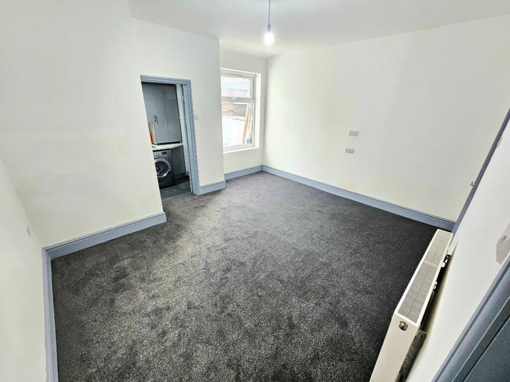 House in Manchester, Levenshulme - View 2