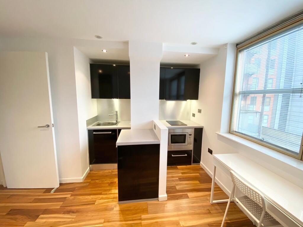 Apartment in Leeds - View 4