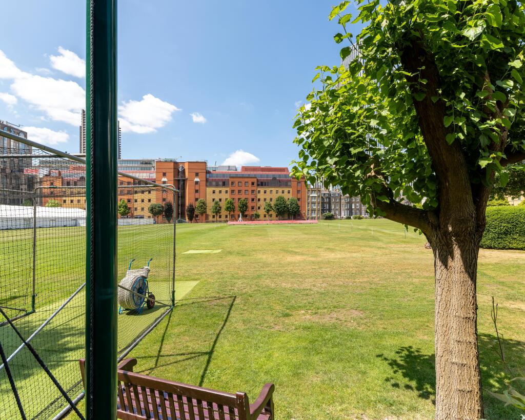 4 City Road Office views over the HAC.jpg