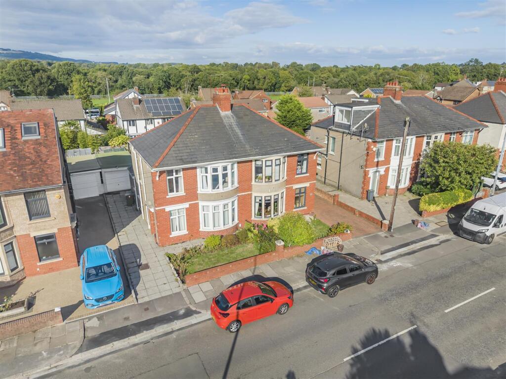House in Cardiff - View 5